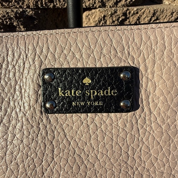 Kate Spade tan and black cross body purse in EUC - Picture 6 of 8
